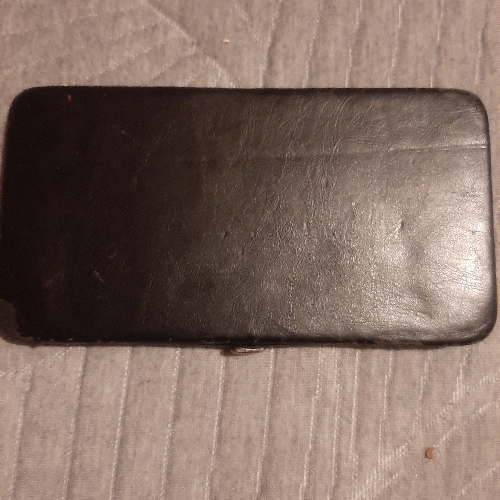 Women's Hard Case Wallet